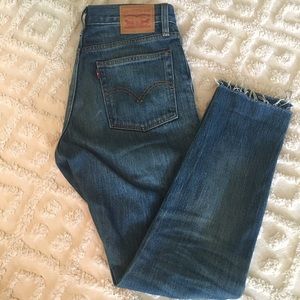 Levi’s wedgie icon jeans